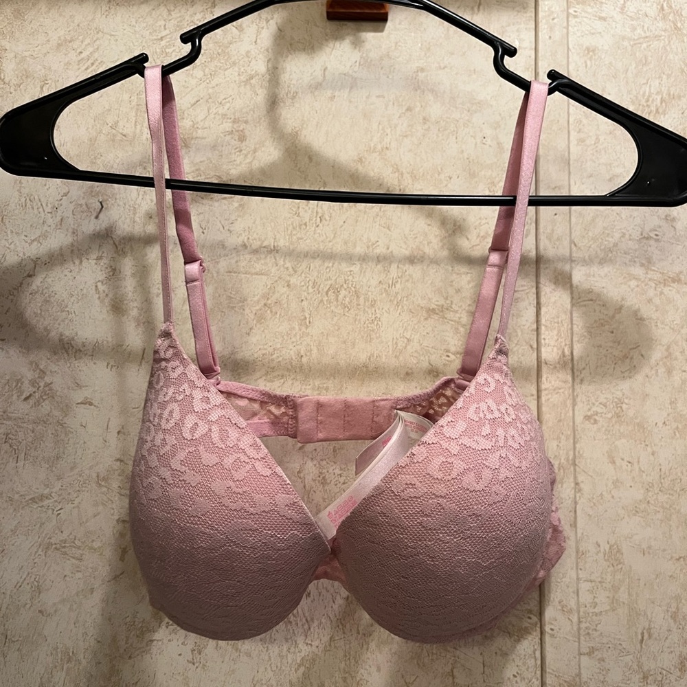 Pink Victoria’s Secret push up bra size 36B